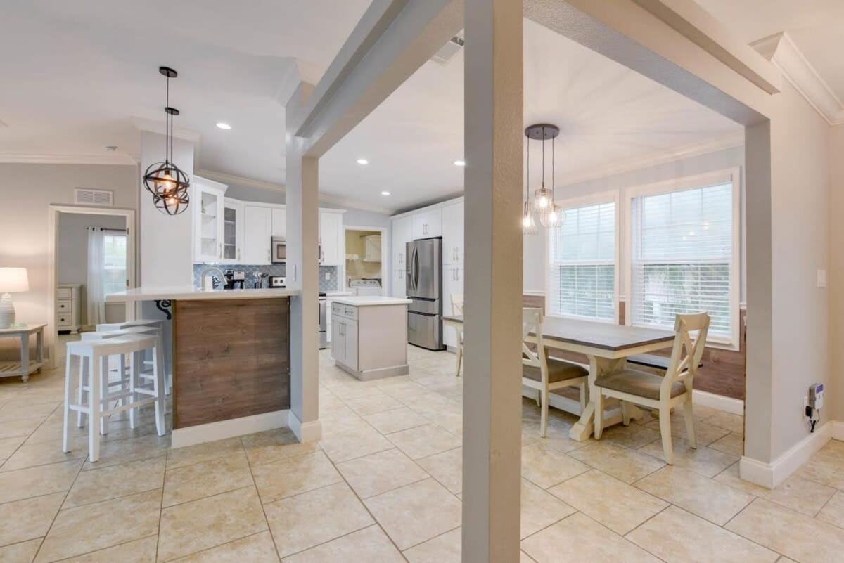 Loggerhead Lagoon - Modern Waterfront Home Pirates Cove 外观 照片