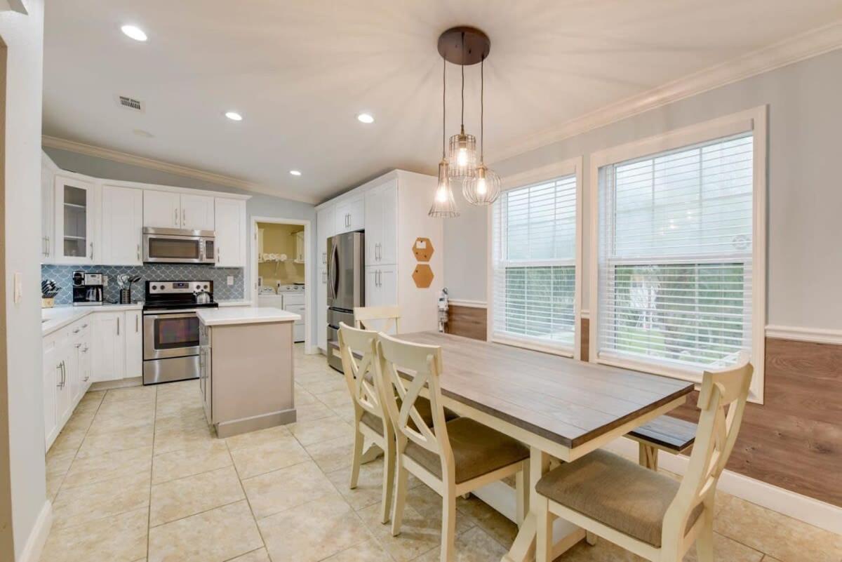Loggerhead Lagoon - Modern Waterfront Home Pirates Cove 外观 照片